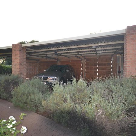 Accommodation At Vans No Loadshedding Centurion Eksteriør billede