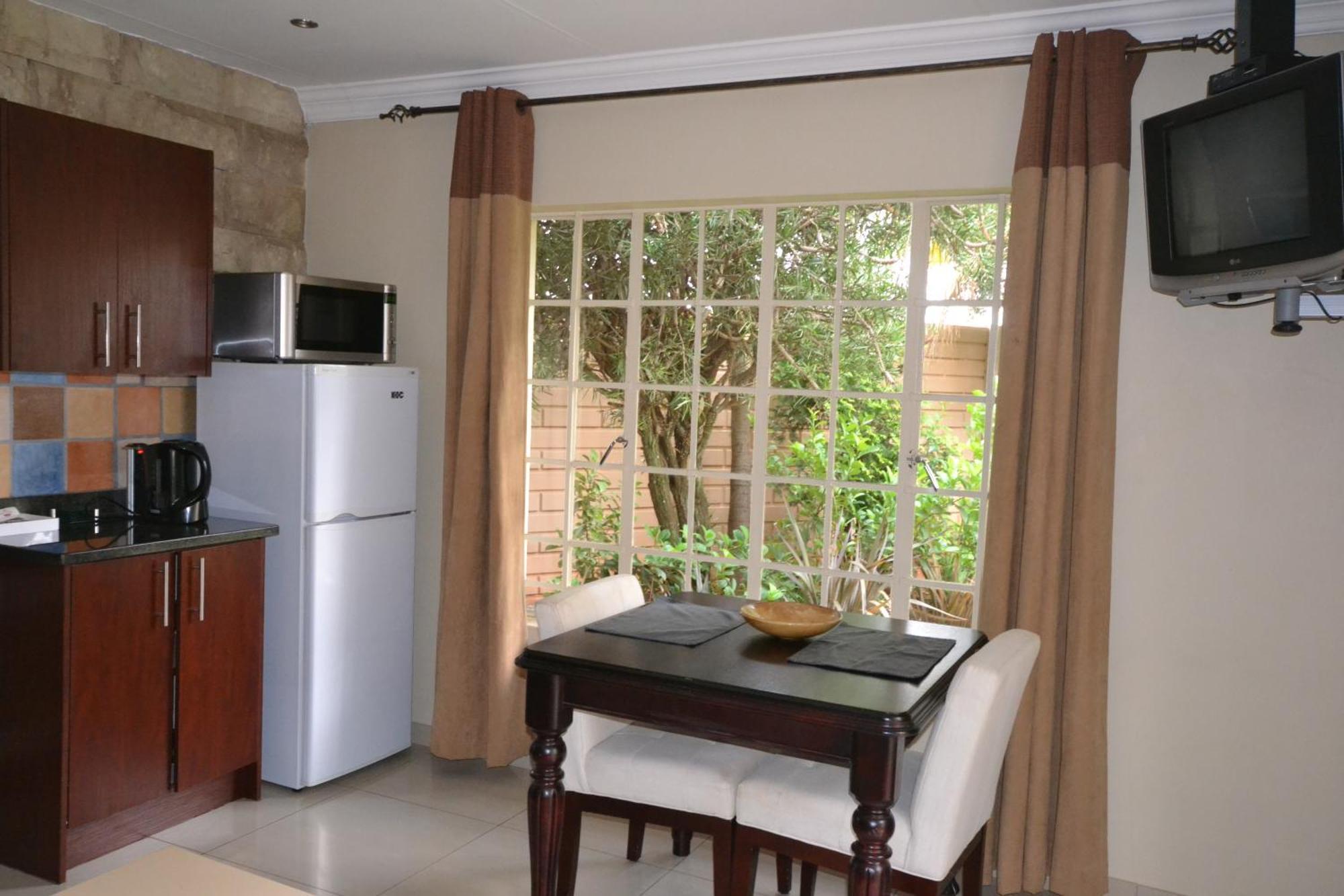 Accommodation At Vans No Loadshedding Centurion Eksteriør billede