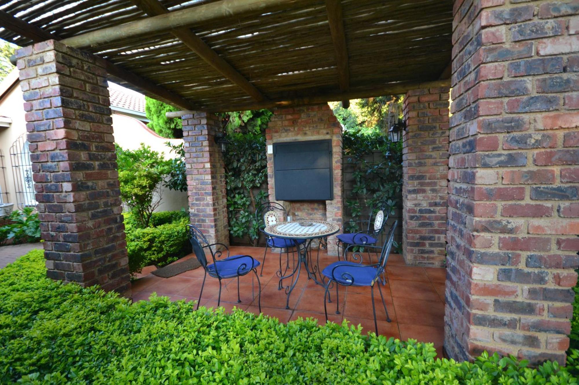 Accommodation At Vans No Loadshedding Centurion Eksteriør billede