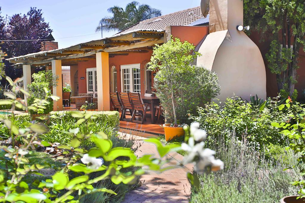 Accommodation At Vans No Loadshedding Centurion Eksteriør billede